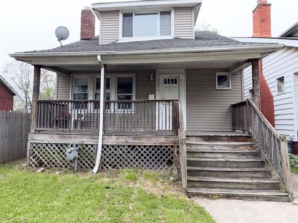 2569 Alter Road, Detroit, MI 48215