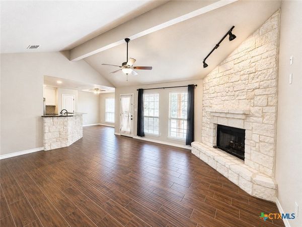 1421 Cottonwood Road, Fischer, TX 78623