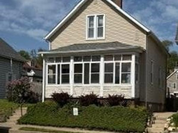2302 Windsor Avenue, Dubuque, IA 52001