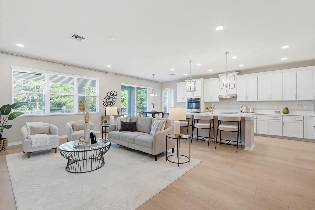 9608 Sorbonne Loop, Seffner, FL 33584 Photo