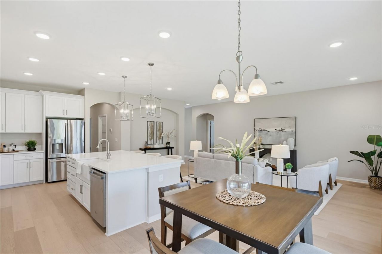 9608 Sorbonne Loop, Seffner, FL 33584 Photo