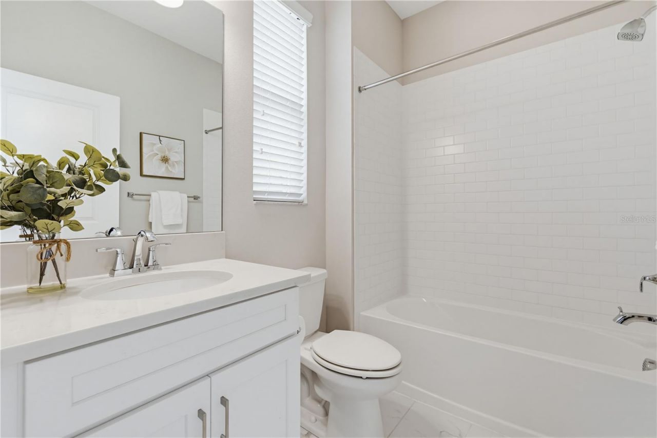 9608 Sorbonne Loop, Seffner, FL 33584 Photo