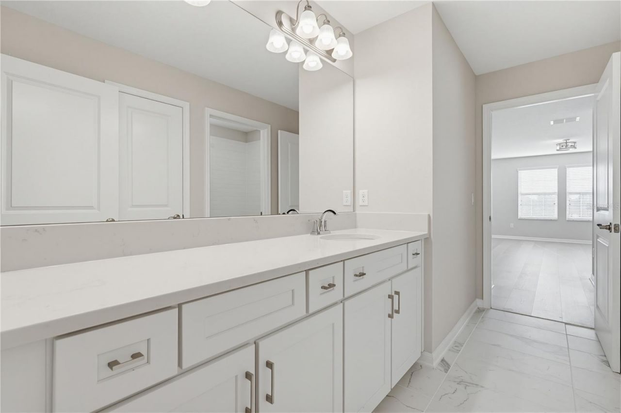 9608 Sorbonne Loop, Seffner, FL 33584 Photo