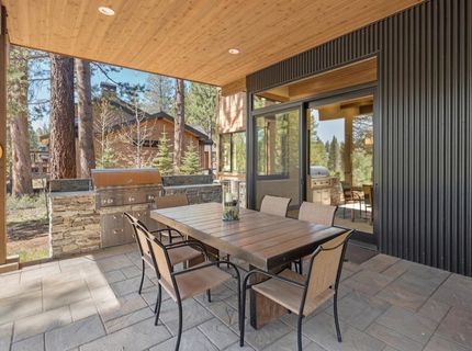 11551 Ghirard Road, Truckee, CA 96161 Photo