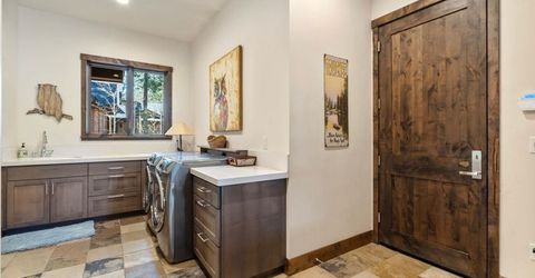 11551 Ghirard Road, Truckee, CA 96161 Photo