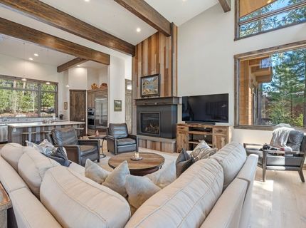 11551 Ghirard Road, Truckee, CA 96161 Photo