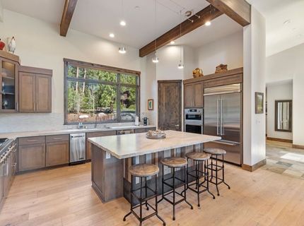 11551 Ghirard Road, Truckee, CA 96161 Photo