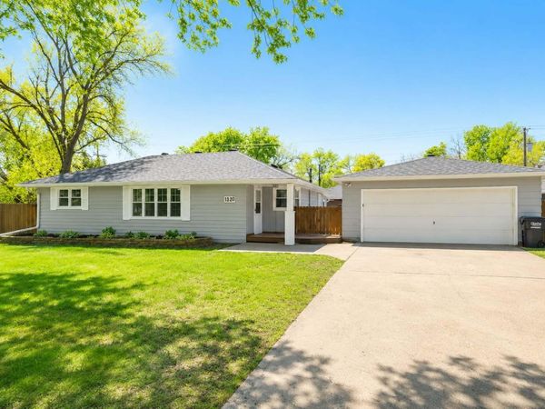 1820 Oak Street , Hastings, MN 55033