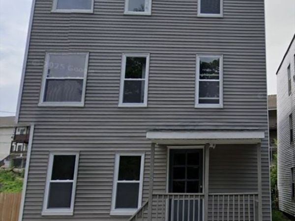 35 North St, Worcester, MA 01605