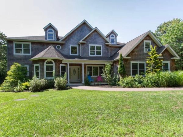 155 Chardonnay Drive, East Quogue, NY 11942