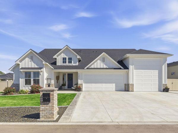 7342 E Newcastle Dr, Nampa, ID 83687