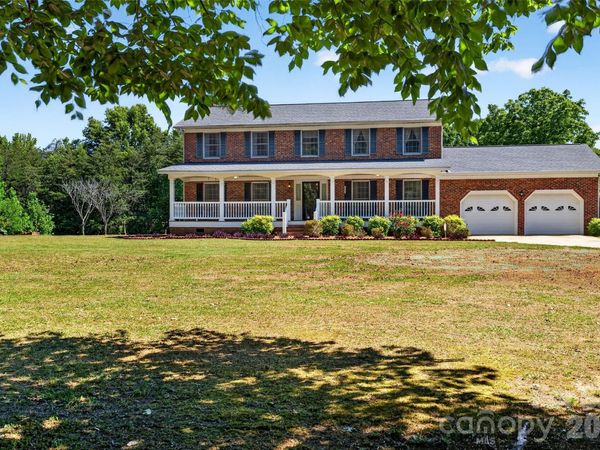 4092 Henry Dellinger Road, Maiden, NC 28650