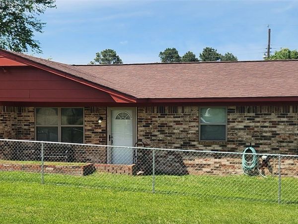 149 W Ruth , Atoka, OK 74525