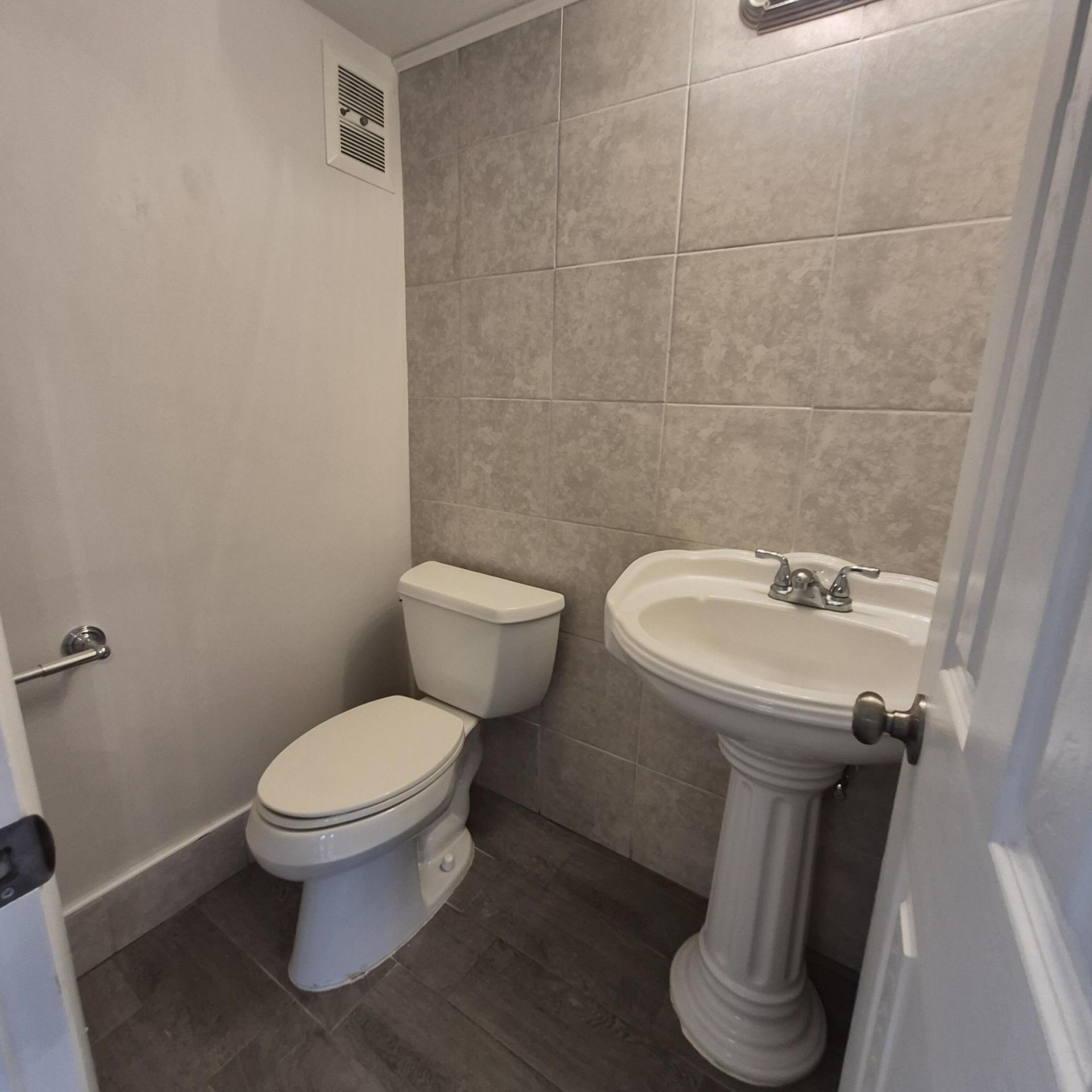 10 Hastings A, West Palm Beach, FL 33417 Photo