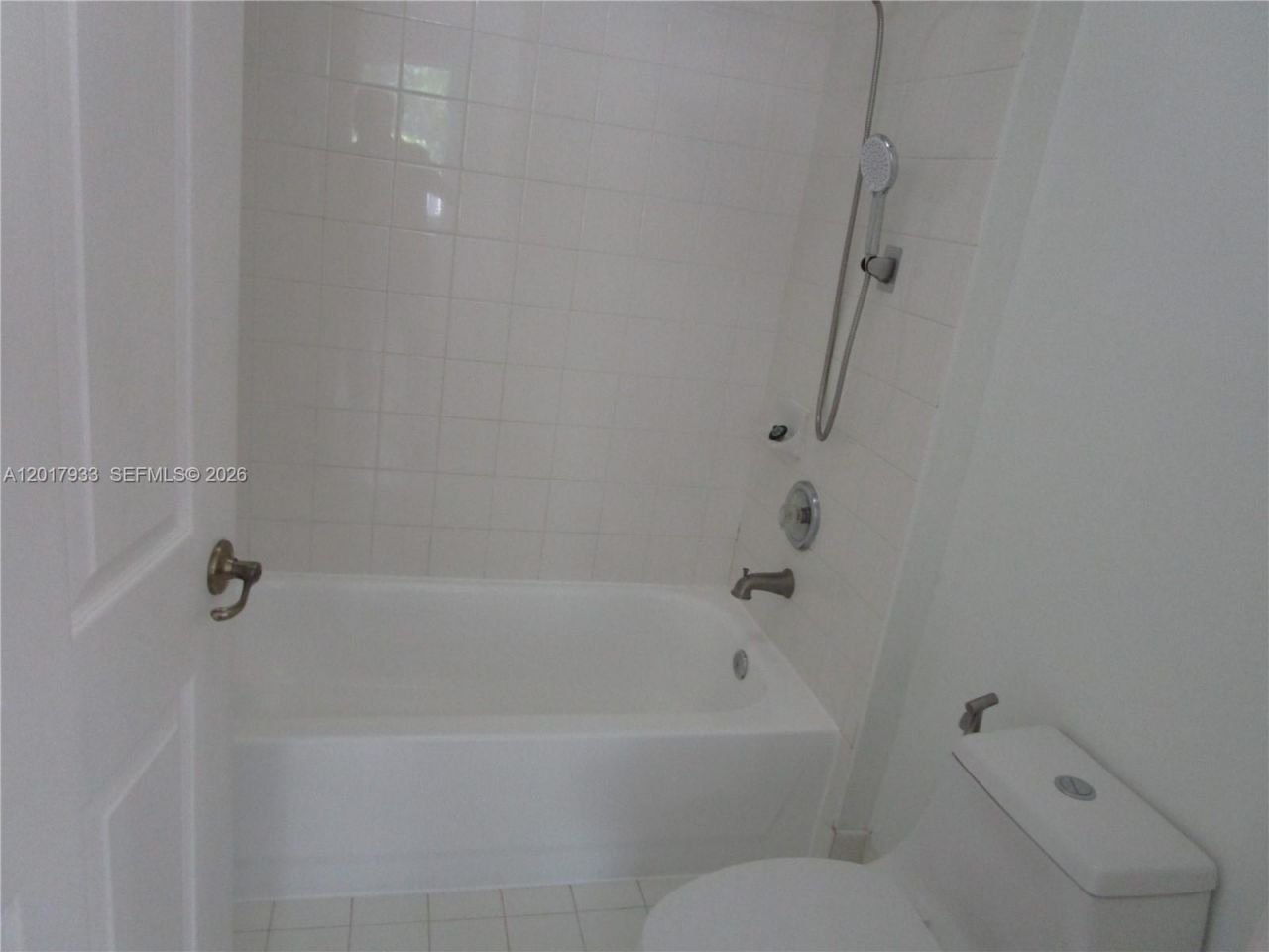 2261 NE 42nd Cir , Homestead, FL 33033 Photo