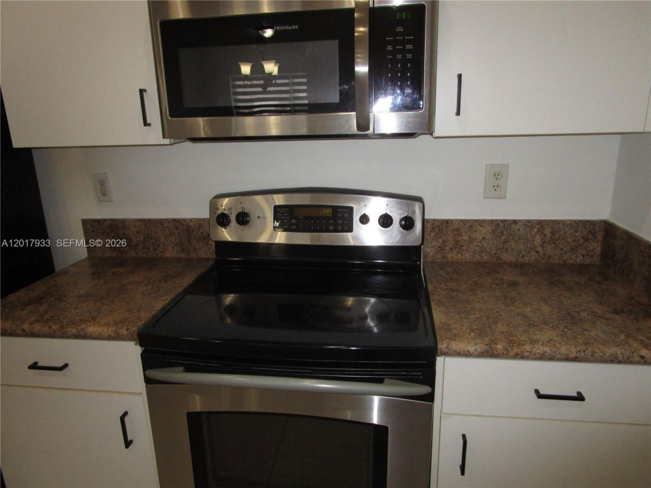 2261 NE 42nd Cir , Homestead, FL 33033 Photo