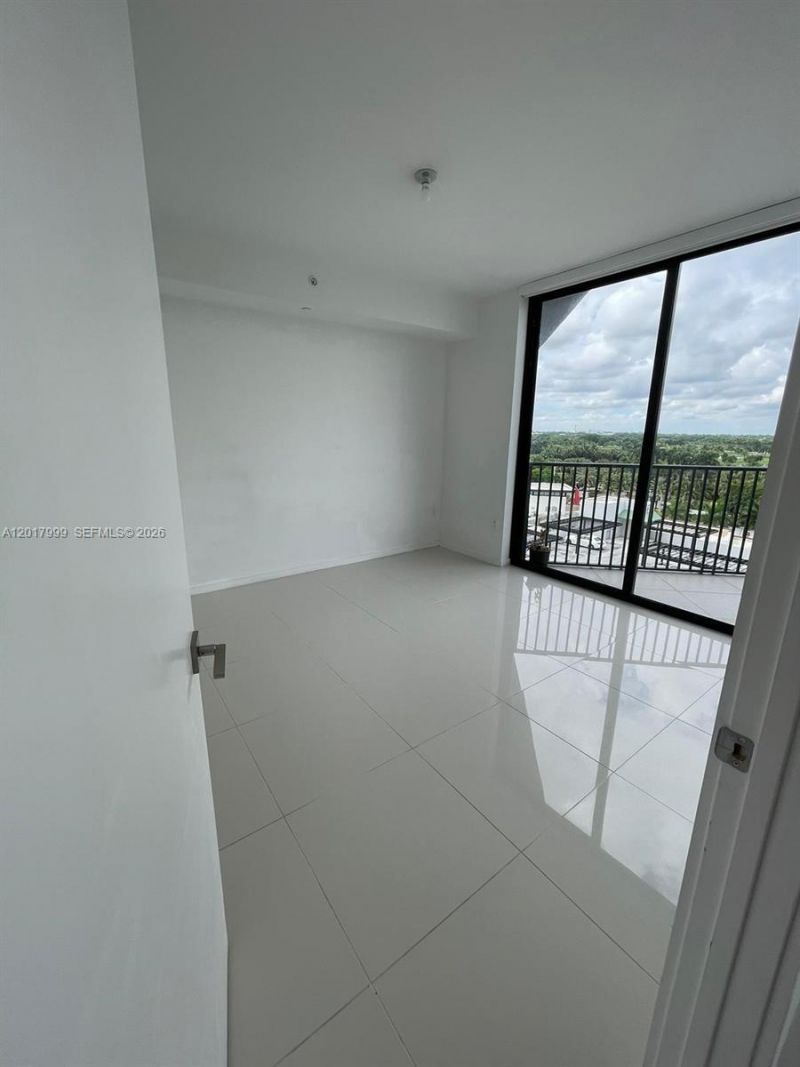 5300 Paseo Blvd , Unit 604, Doral, FL 33166 Photo
