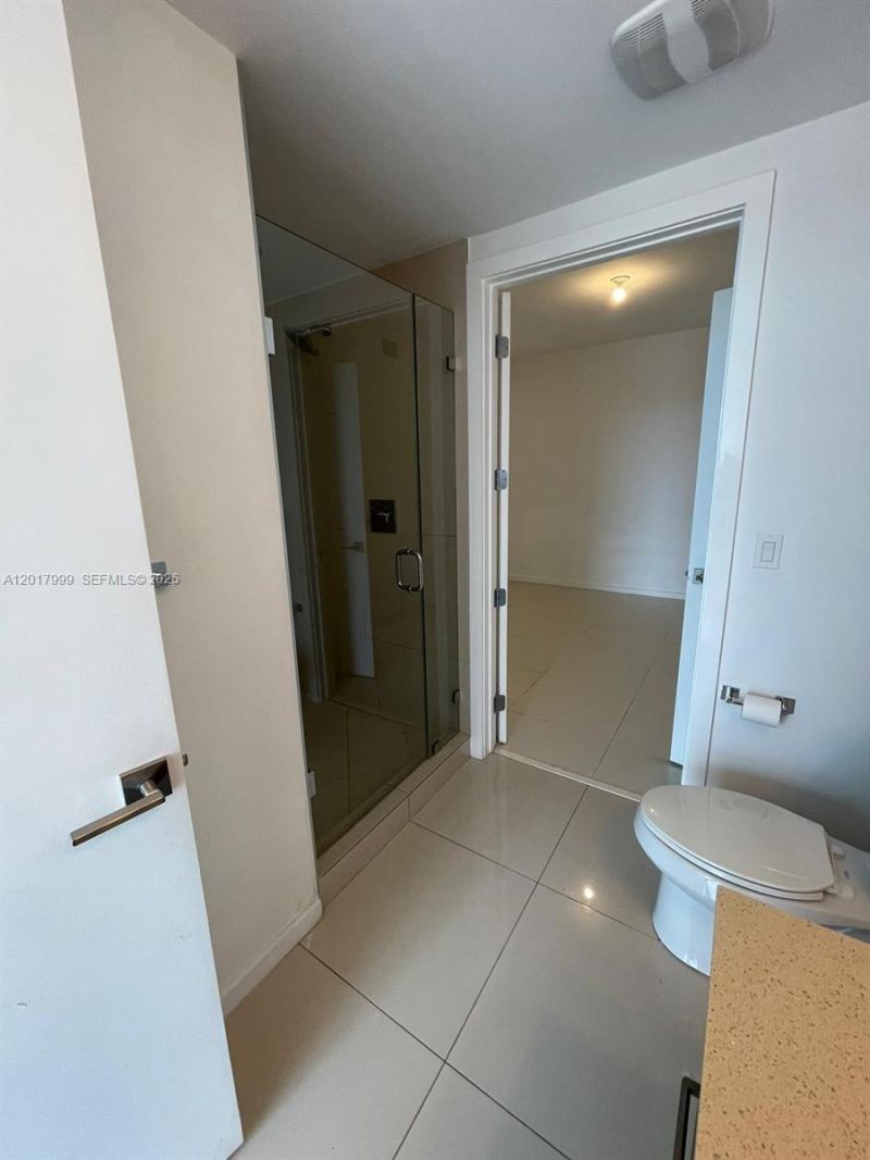 5300 Paseo Blvd , Unit 604, Doral, FL 33166 Photo