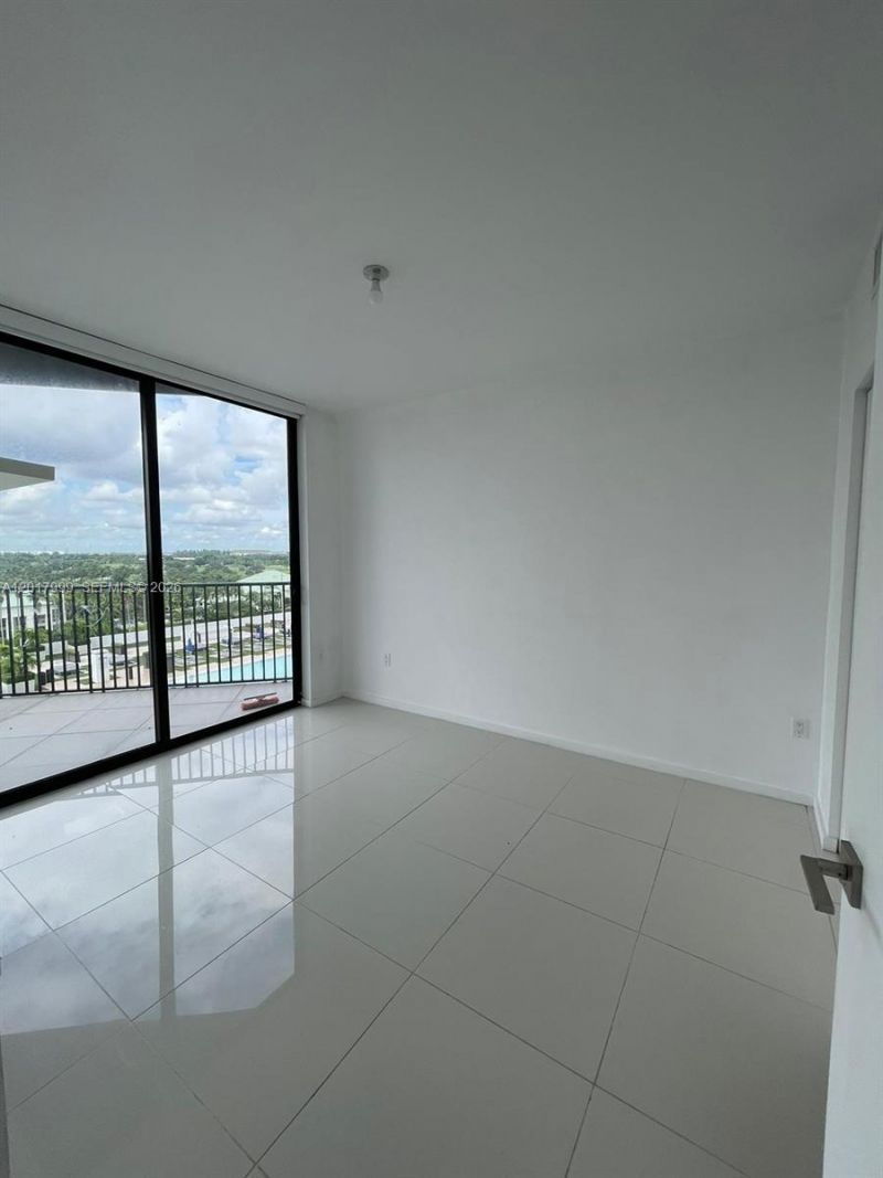 5300 Paseo Blvd , Unit 604, Doral, FL 33166 Photo