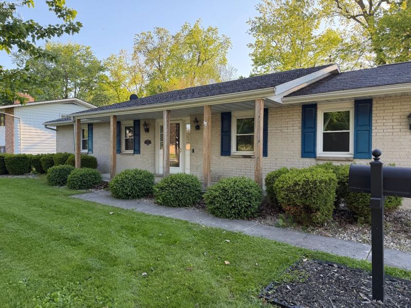 1021 Kennedy Lane, Fostoria, OH 44883 Photo 2