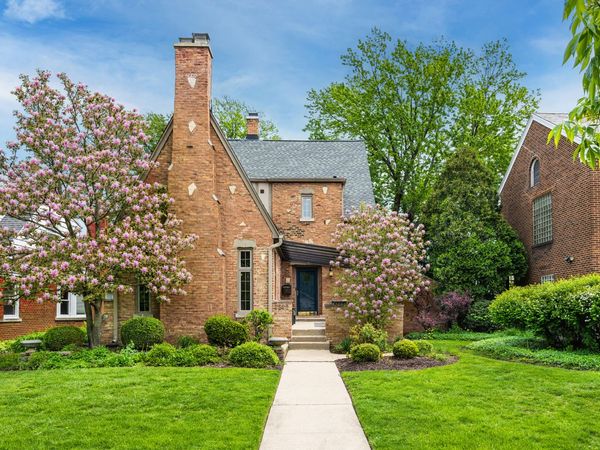 1212 Woodbine Avenue , Oak Park, IL 60302