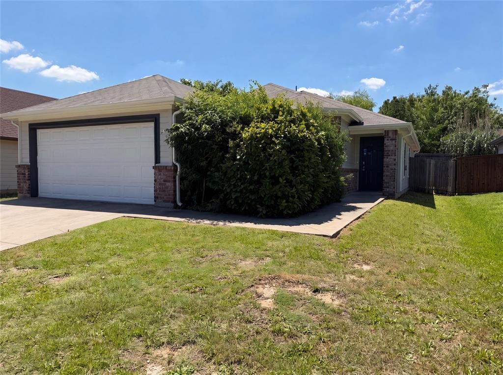 2824 Saint Bernard Drive, Dallas, TX 75233 Main Photo