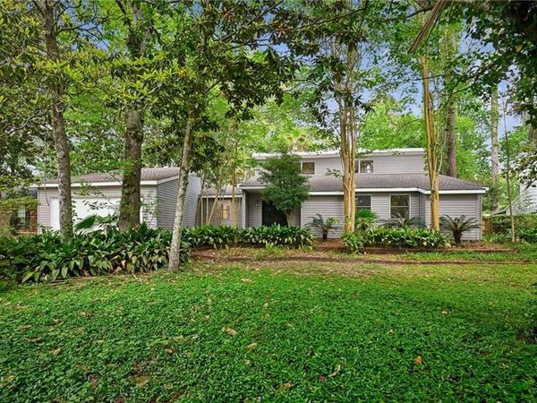 225 EVERGREEN Drive , Mandeville, LA 70471