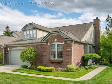 44643 Aspen Ridge Drive, Northville Twp, MI 48168
