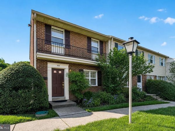 830 COLLEGE PARKWAY, Unit 11-830, ROCKVILLE, MD 20850