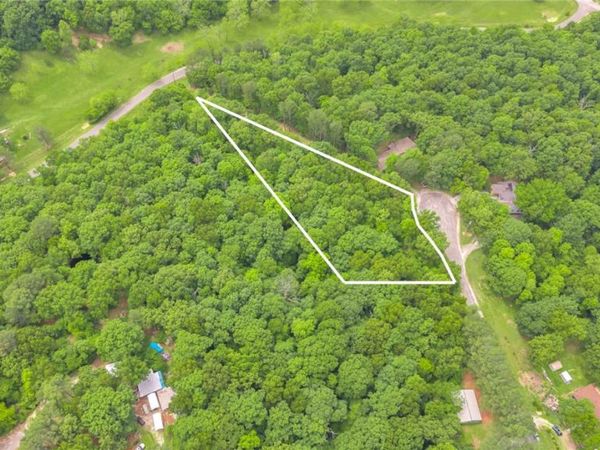 Cardinal Ln WC 2153, Fayetteville, AR 72704
