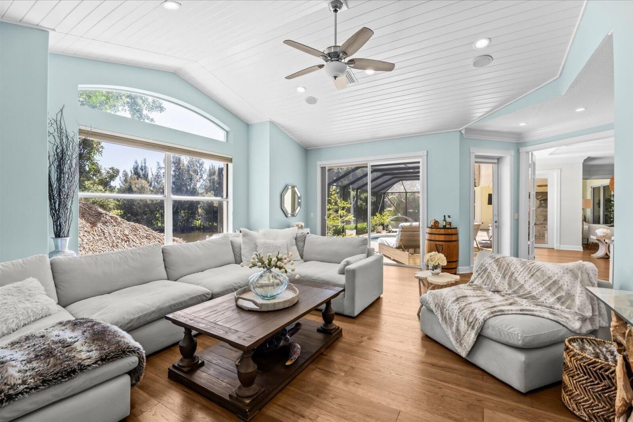 851 SW Pine Tree Lane, Palm City, FL 34990 Photo