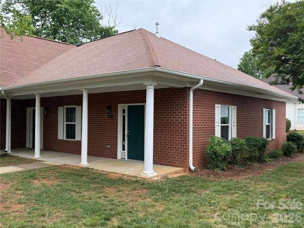 7045 Somerset Springs Drive, Charlotte, NC 28262