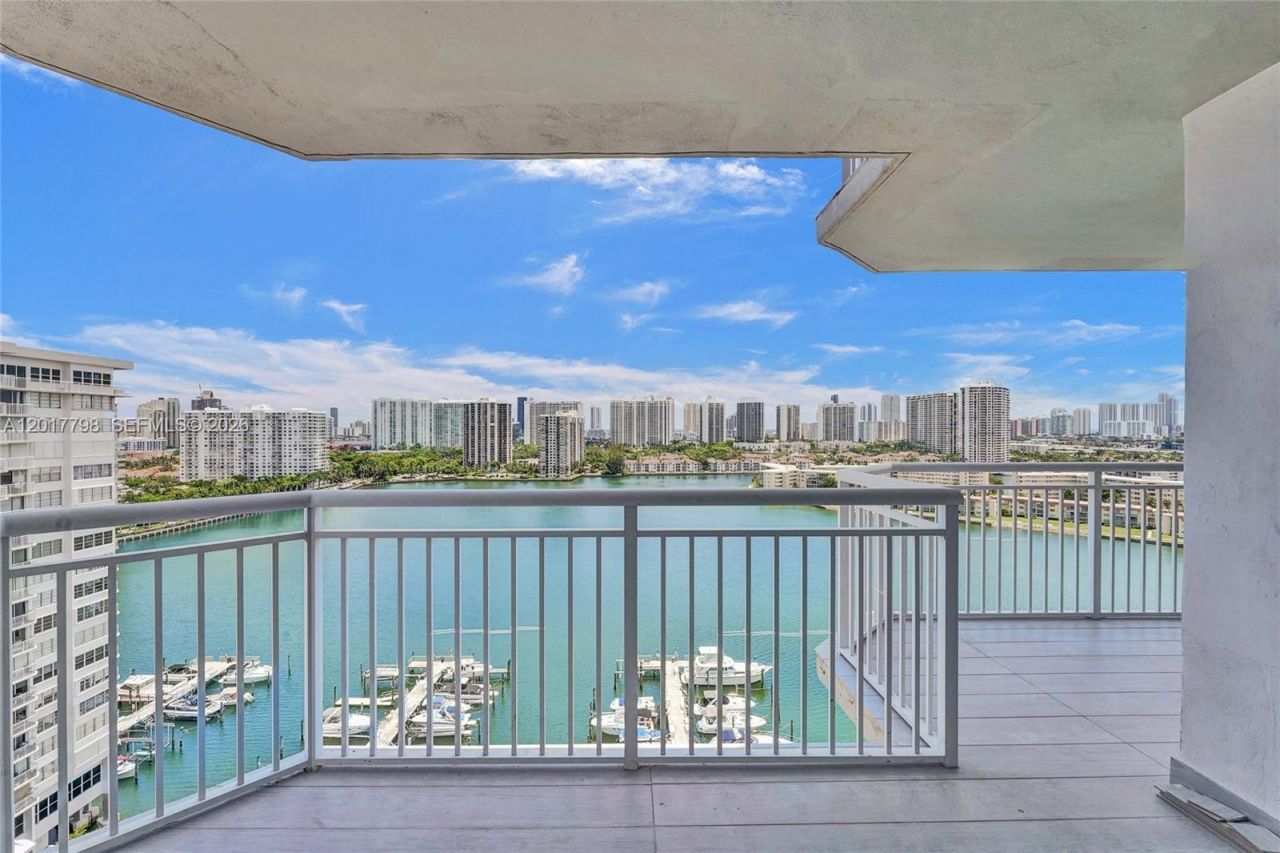 18041 Biscayne Blvd , Unit 1804, Aventura, FL 33160 Photo