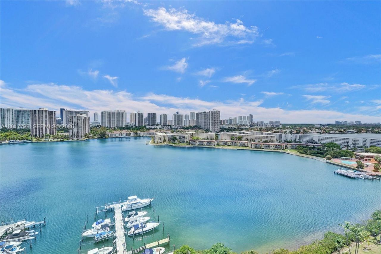 18041 Biscayne Blvd , Unit 1804, Aventura, FL 33160 Photo
