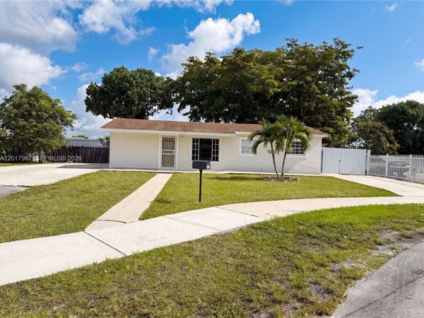 4403 NW 202nd St , Miami Gardens, FL 33055
