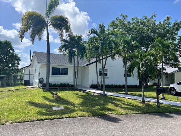 27728 SW 132nd Ct , Homestead, FL 33032