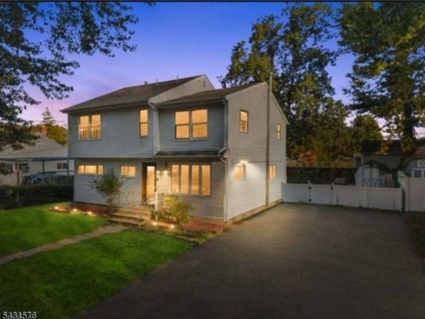 136 Haroldson Pl, Pompton Lakes, NJ 07442