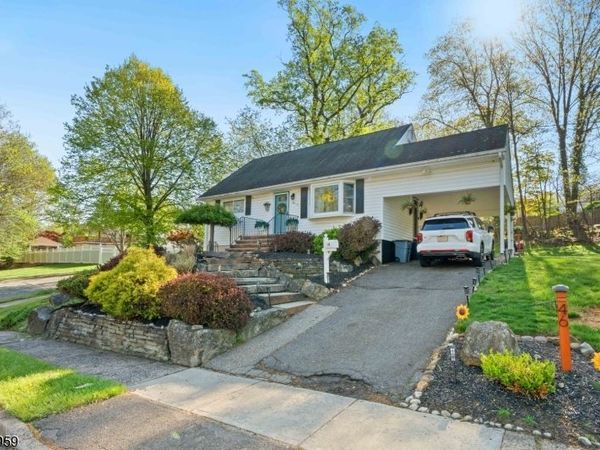46 Pershing Pl, Woodland Park, NJ 07424