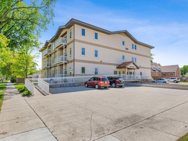 203 6th Street S, Unit 101, Moorhead, MN 56560