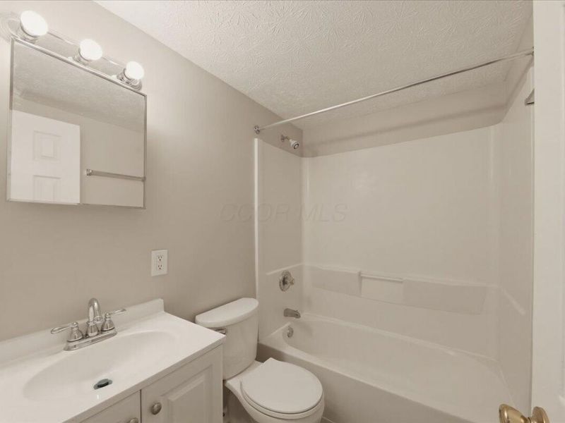 1928 Agler Road , Columbus, OH 43224 Photo 18
