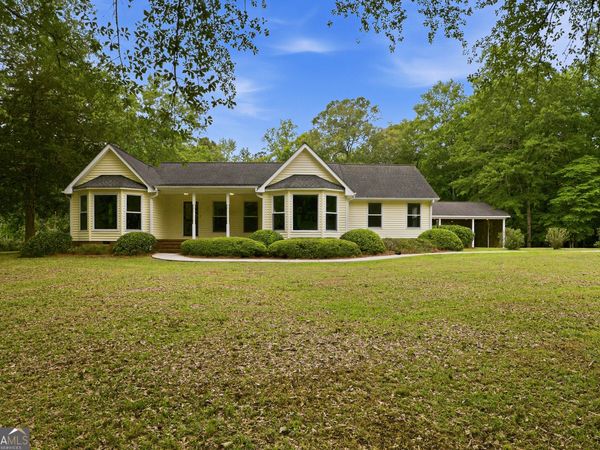 130 Seneca Place, Fayetteville, GA 30215