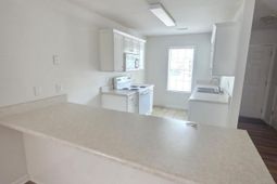 423 Regency Park Drive  photo 4