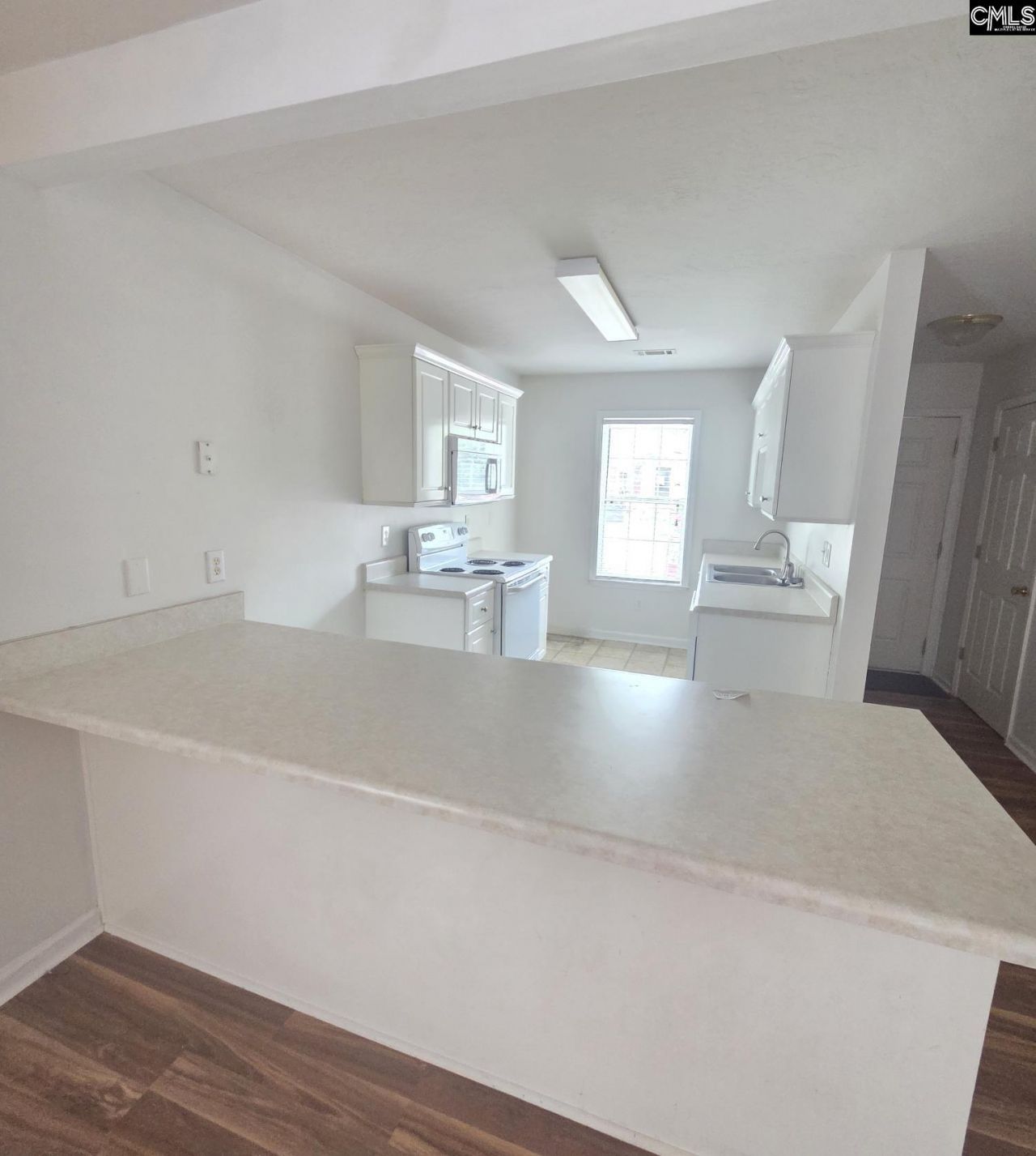 423 Regency Park Drive  Photo 4