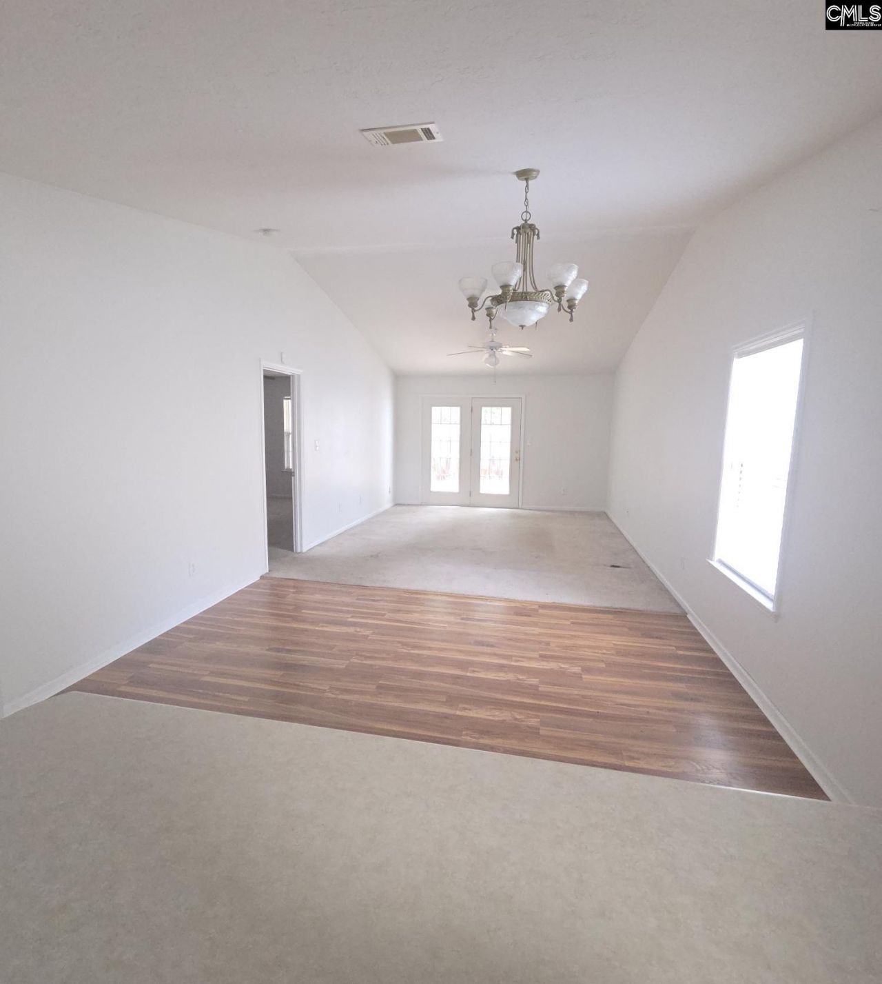 423 Regency Park Drive  Photo 5