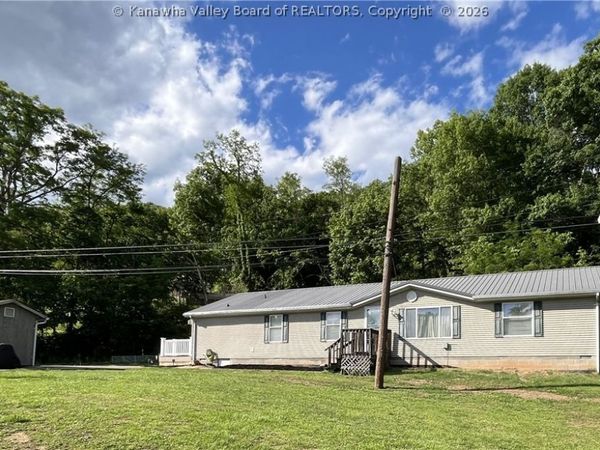 8565 Charleston Road, Point Pleasant, WV 25550