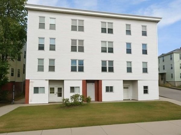 605 Millbury St, Worcester, MA 01604