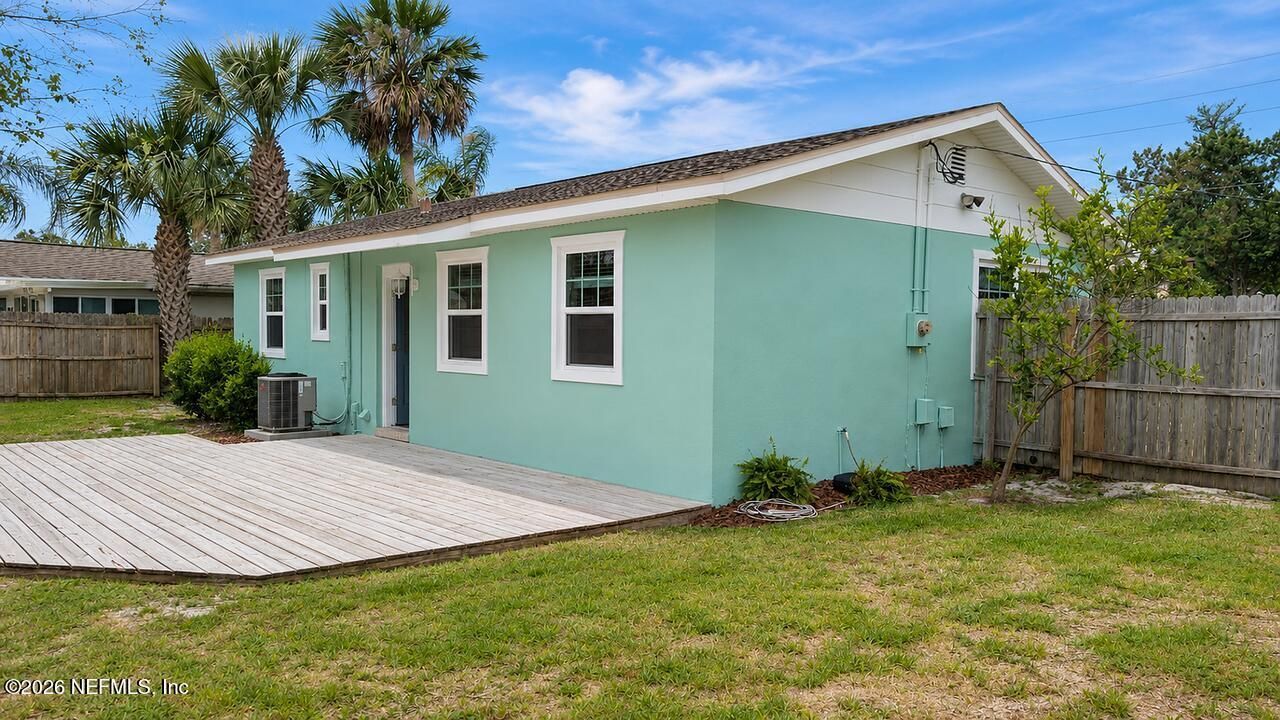 1105 10th Street N, Jacksonville Beach, FL 32250 Photo