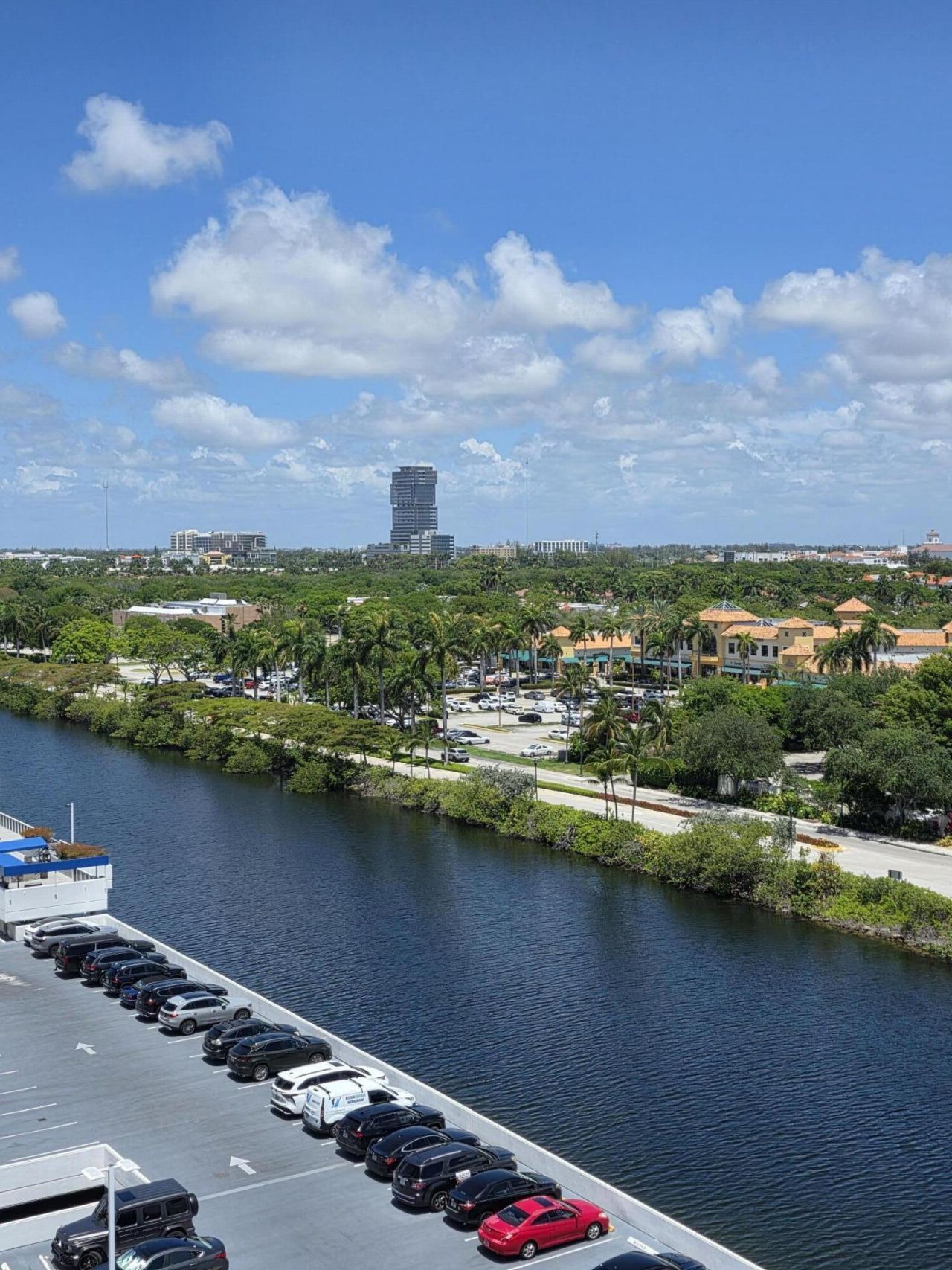 3701 N Country Club Drive, Unit 1008, Aventura, FL 33180 Photo