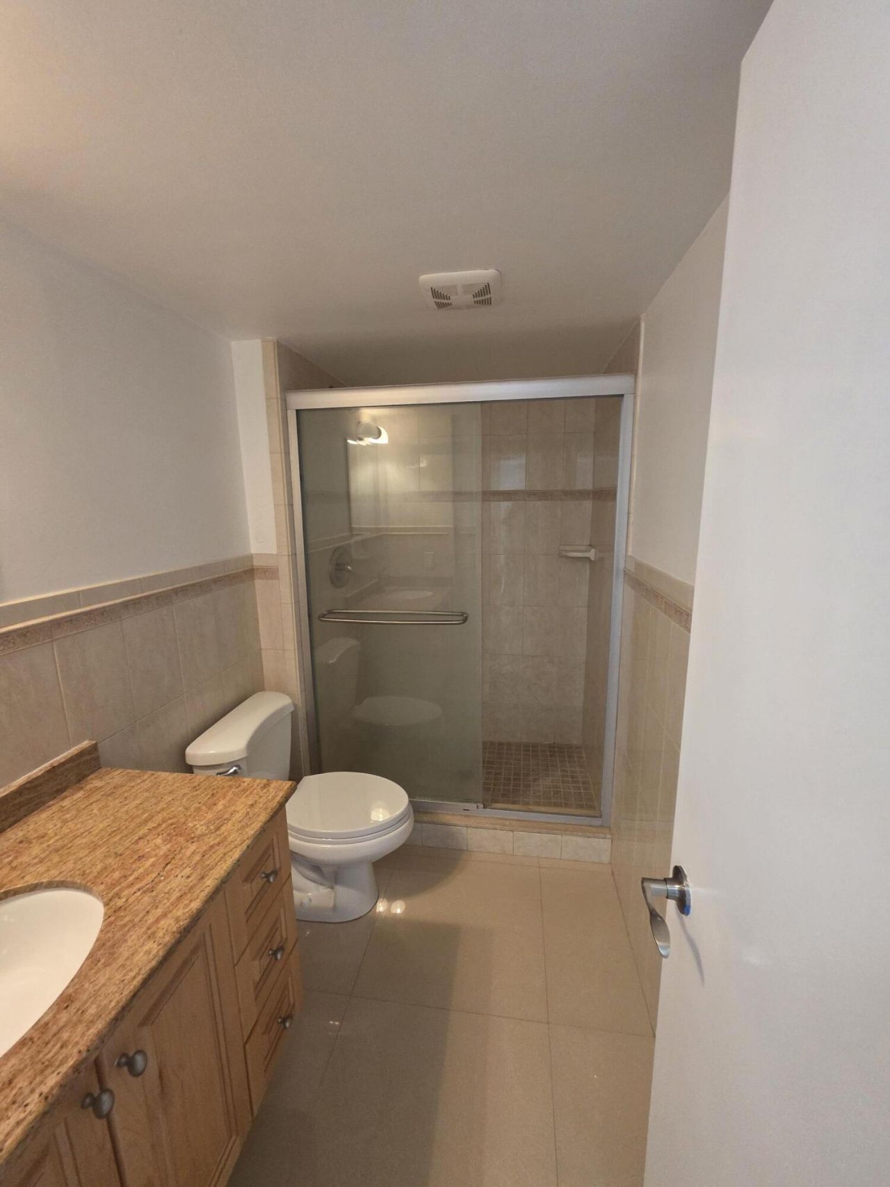 3701 N Country Club Drive, Unit 1008, Aventura, FL 33180 Photo