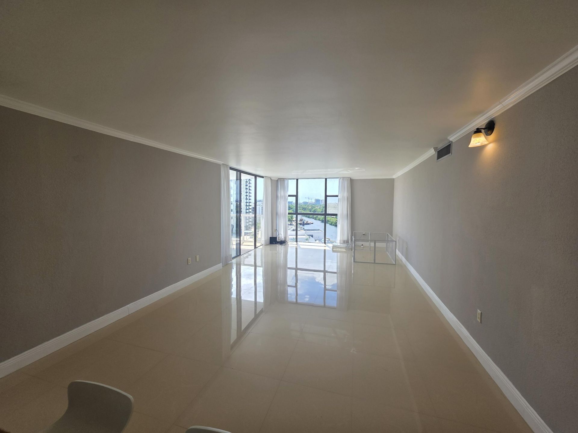 3701 N Country Club Drive, Unit 1008, Aventura, FL 33180 Photo
